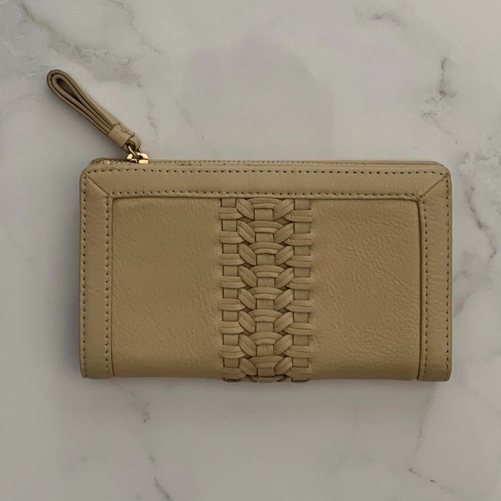 Used Kenneth Cole Wallet (Beige)